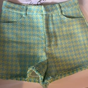 Zara NWT shorts Size M